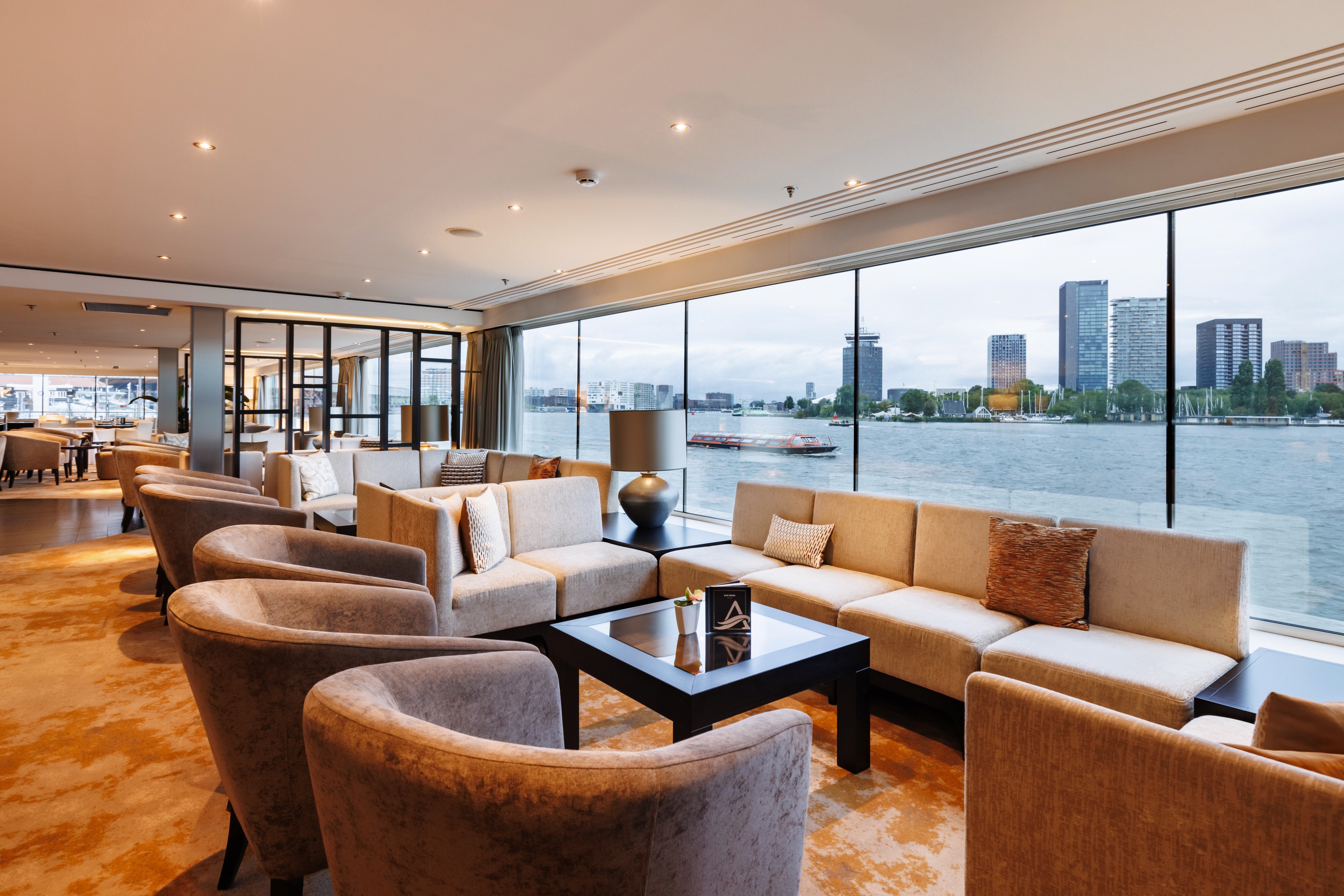 Avalon Panorama - Panorama Lounge